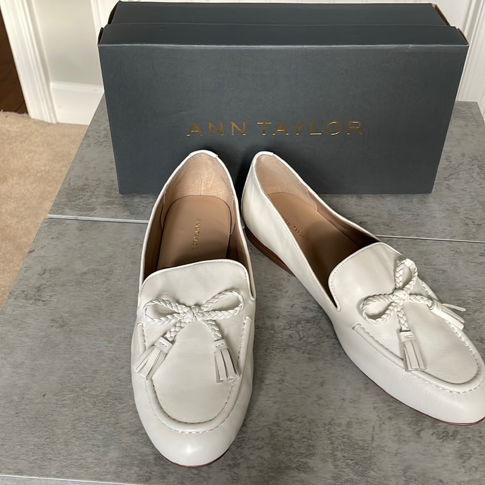 Ann Taylor White Leather Tassel Loafers